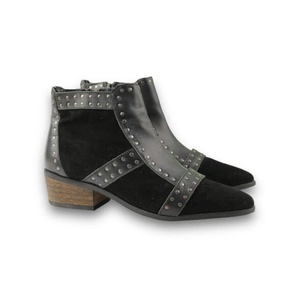 SORRENTO Black Studded Suede Leather Boots SZ 8 - Picture 2 of 12